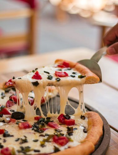 Mini hamburguesas y mini perros calientes